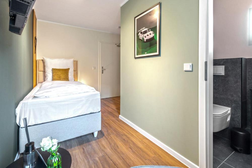 Hotel Zweite Heimat Nuerburg Келберг Екстериор снимка